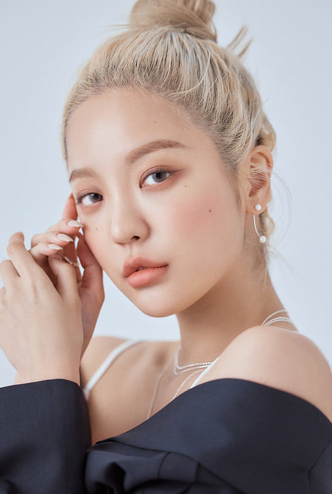 OMG Kristin - 灰色