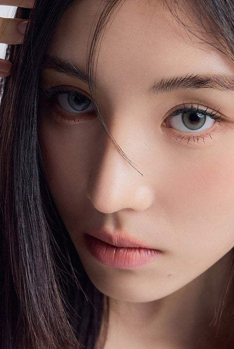 Born to be Kristin - 灰色