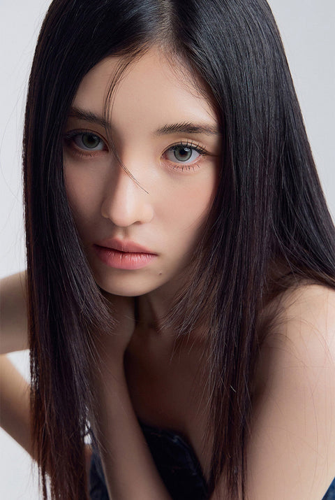 Born to be Kristin - 灰色