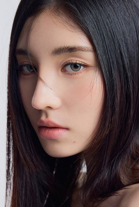 Born to be Kristin - 灰色