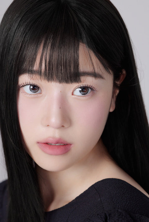 First Love Kristin - 灰色
