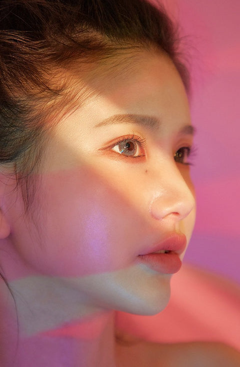 Ahhh! Kristin - 灰色