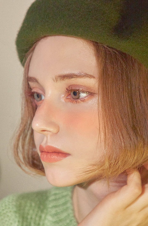 Blurred Kristin - 棕色