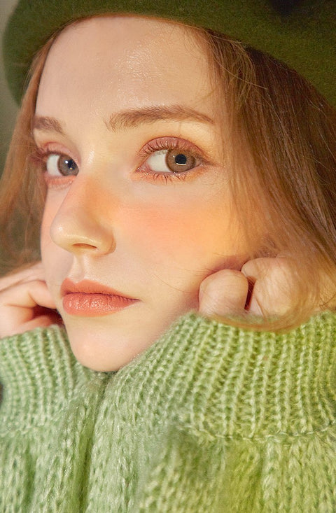 Blurred Kristin - 棕色